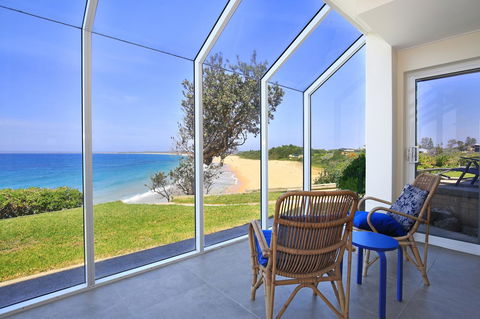 Neptune I Absolute Beachfront I Stunning Views - Travel Agents 4