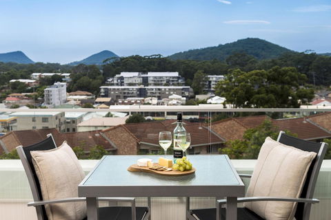 Oaks Nelson Bay Lure Suites - Cruises Travel 5