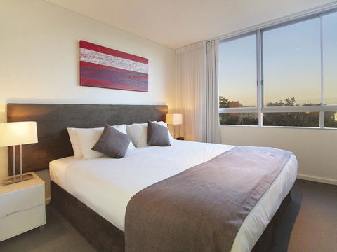 Oaks Nelson Bay Lure Suites - Cruises Travel 13