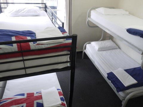 Maze Backpackers - Sydney - Tourism Guide 36