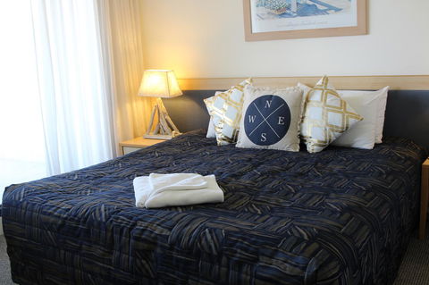 The Boathouse Resort Luxury Apartments - Travel Agents 15