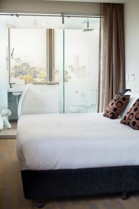 57Hotel - Tourism Guide 34