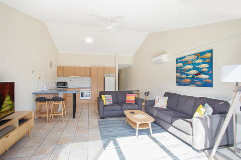 Sails Luxury Apartments Merimbula - Travel Search 22
