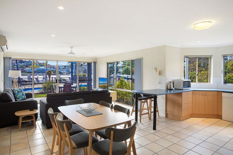 Sails Luxury Apartments Merimbula - Travel Search 13