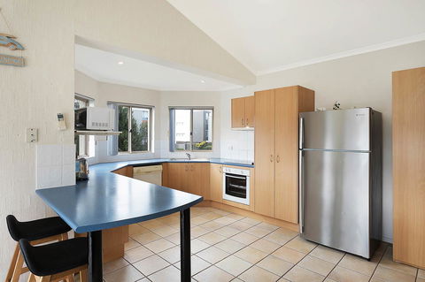 Sails Luxury Apartments Merimbula - Travel Search 43