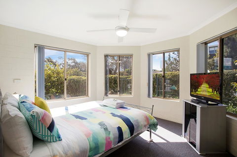 Sails Luxury Apartments Merimbula - Travel Search 8