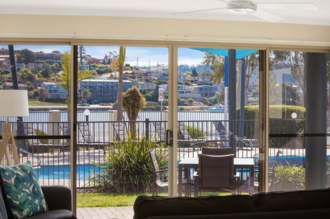 Sails Luxury Apartments Merimbula - Travel Search 18