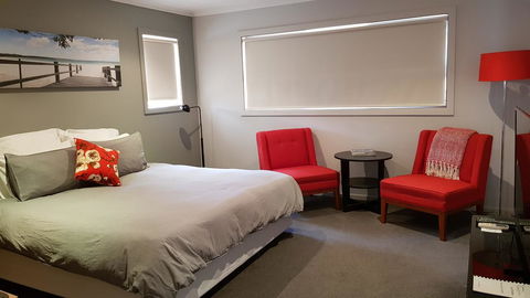 The Edgewater On Greville - Travel Search 5