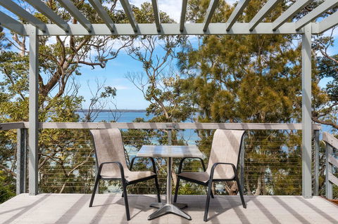 The Edgewater On Greville - Travel Search 16