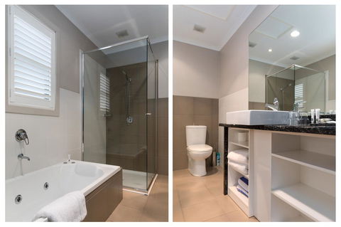 The Edgewater On Greville - Travel Search 24