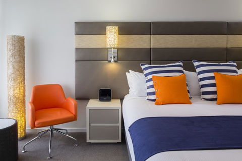 Novotel Newcastle Beach - Tourism Guide 10