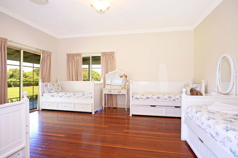 Terara Riverside Retreat - Travel Search 10