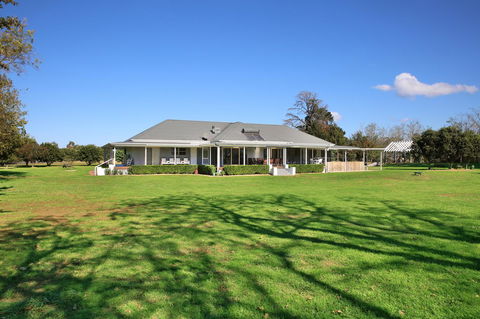 Terara Riverside Retreat - Travel Search 23