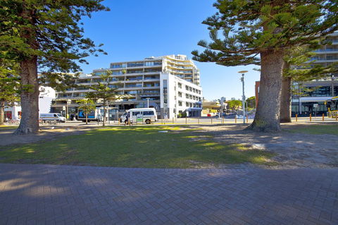 Manly Paradise Motel & Apartments - Travel Agents 20