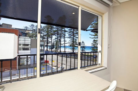 Manly Paradise Motel & Apartments - Travel Agents 10