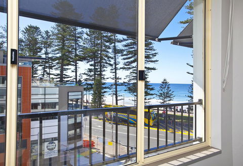 Manly Paradise Motel & Apartments - Travel Agents 12