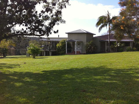 Sinclairs Country Retreat - Tourism Guide 1