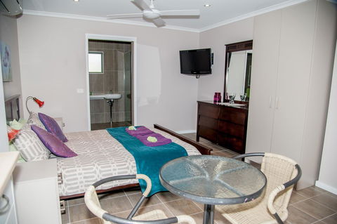 Sinclairs Country Retreat - Tourism Guide 34