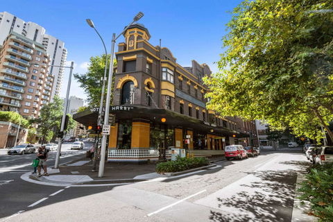 Hotel Harry, Ascend Hotel Collection - Tourism Guide 0