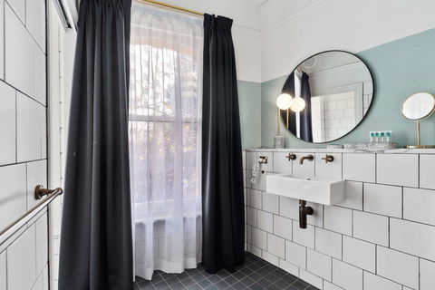 Hotel Harry, Ascend Hotel Collection - Tourism Guide 35