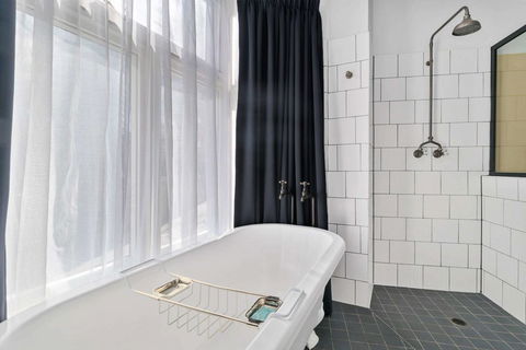 Hotel Harry, Ascend Hotel Collection - Tourism Guide 15