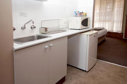 Sapphire Waters Motor Inn - Travel Search 19