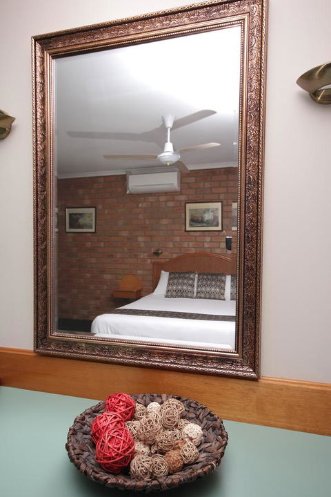 Sapphire Waters Motor Inn - Travel Search 15