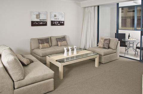 Oaks Sydney Castlereagh Suites - Tourism Guide 19