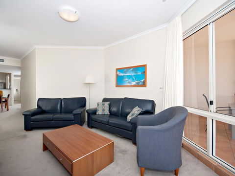 Messines Street, Breakwater Apartment, 104 - Travel Agents 2