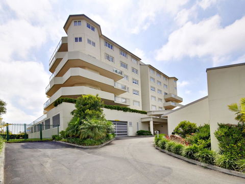 Messines Street, Breakwater Apartment, 104 - Travel Agents 16