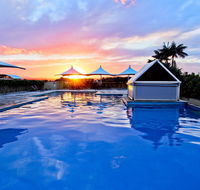 Oaks Waterfront Resort - Tourism Guide
