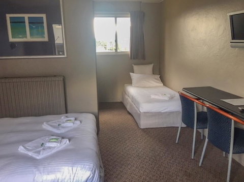 Commercial Hotel Motel Lithgow - Tourism Guide 11