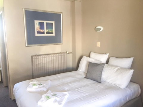 Commercial Hotel Motel Lithgow - Tourism Guide 17