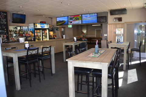Commercial Hotel Motel Lithgow - Tourism Guide 4