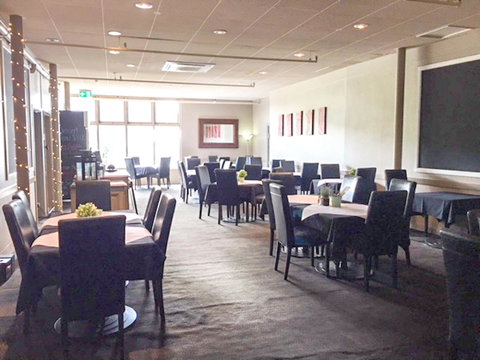 Commercial Hotel Motel Lithgow - Tourism Guide 35