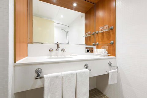 Sydney Harbour Hotel - Travel Search 6