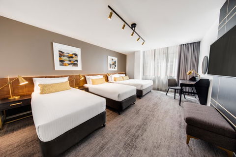 Vibe Hotel Sydney - Cruises Travel 17