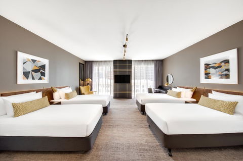 Vibe Hotel Sydney - Cruises Travel 34