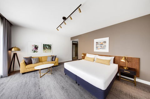 Vibe Hotel Sydney - Cruises Travel 4