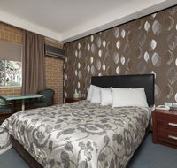 Grand Manor Motor Inn - Cruises Travel