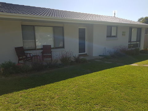 Golden Hill Cottage - Tourism Guide 2