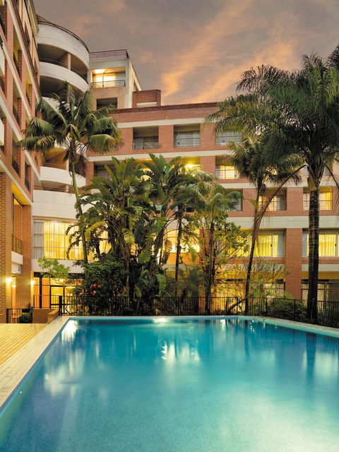 Adina Apartment Hotel Sydney Surry Hills - Cruises Travel 17