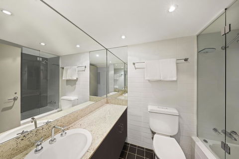 Adina Apartment Hotel Sydney Surry Hills - Cruises Travel 8