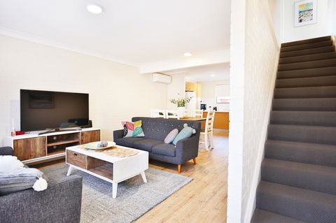 Abode @ Culburra - Pet Friendly - 4 Mins To Beach - Travel Search 7
