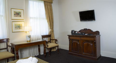 Royal Exhibition Hotel - Cruises Travel 29