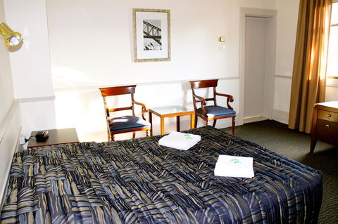 Royal Exhibition Hotel - Cruises Travel 38