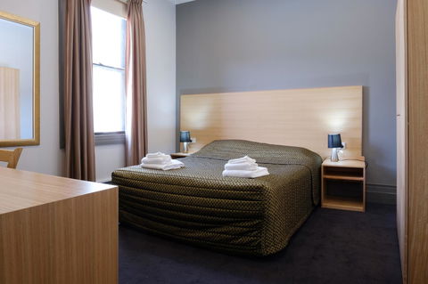 Royal Exhibition Hotel - Cruises Travel 19