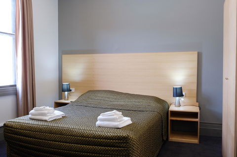Royal Exhibition Hotel - Cruises Travel 18