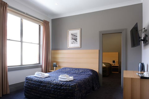 Royal Exhibition Hotel - Cruises Travel 17