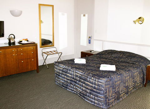 Royal Exhibition Hotel - Cruises Travel 39